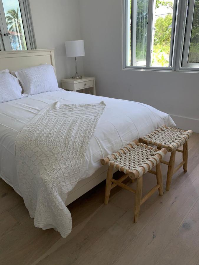 The Cay House Hotel Mangrove Cay Buitenkant foto
