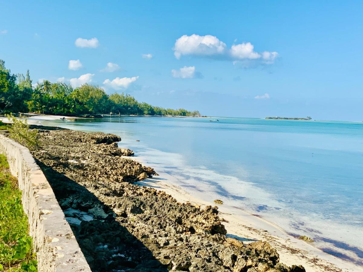 The Cay House Hotel Mangrove Cay Buitenkant foto